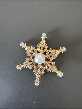 Gold Snowflake Pearl & Crystal Brooch - Women's Jewelry